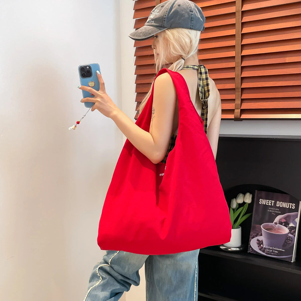 Women handbags. Simple and large-capacity lazy wind relaxation bag Hobo bag commuting bag 2025 early autumn new tide Joker bag