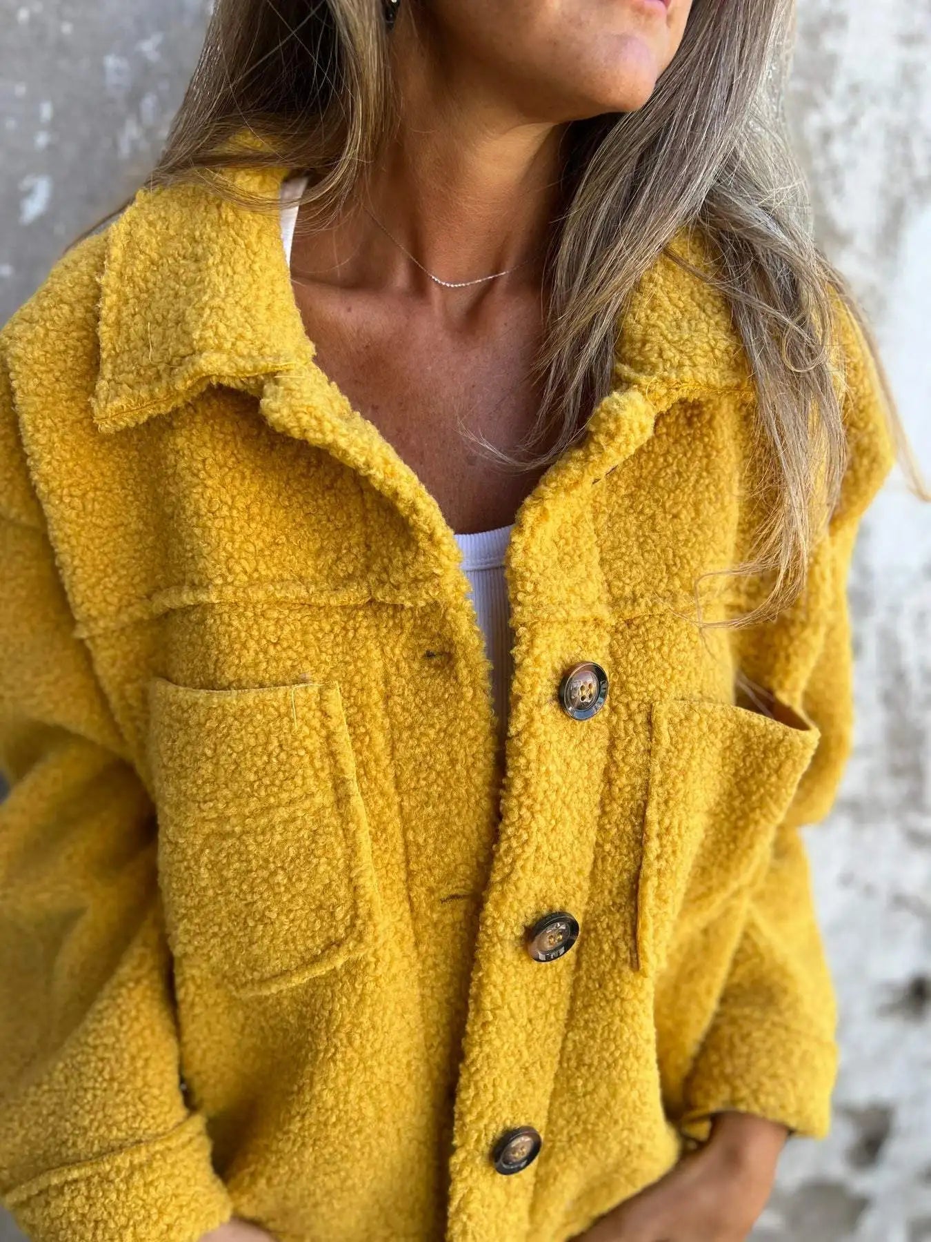 Lamb Wool Coat Women Autumn Winter Outerwear Warm Short Jacket Single Breasted Turn Down Collar Pockets Office Lady Overcoat