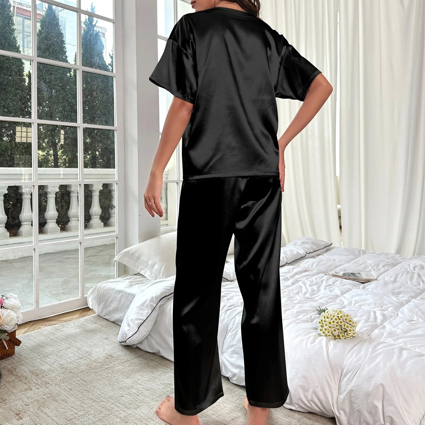 High Quality Casual Ice Silk Loose Pajamas Set Short Sleeved Long Pants Comfortable Pajama Set Daily Home Clothes Pajama Set