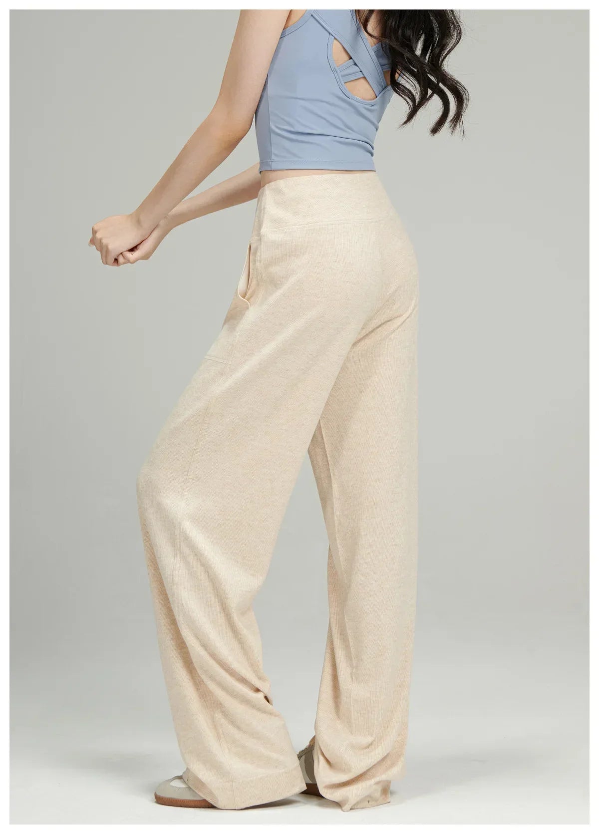 Yoga Pants for Women, Relaxed and Loose-fitting, Comfortable and Comfortable Wide-leg Pants with A Relaxed and Loose Fit.