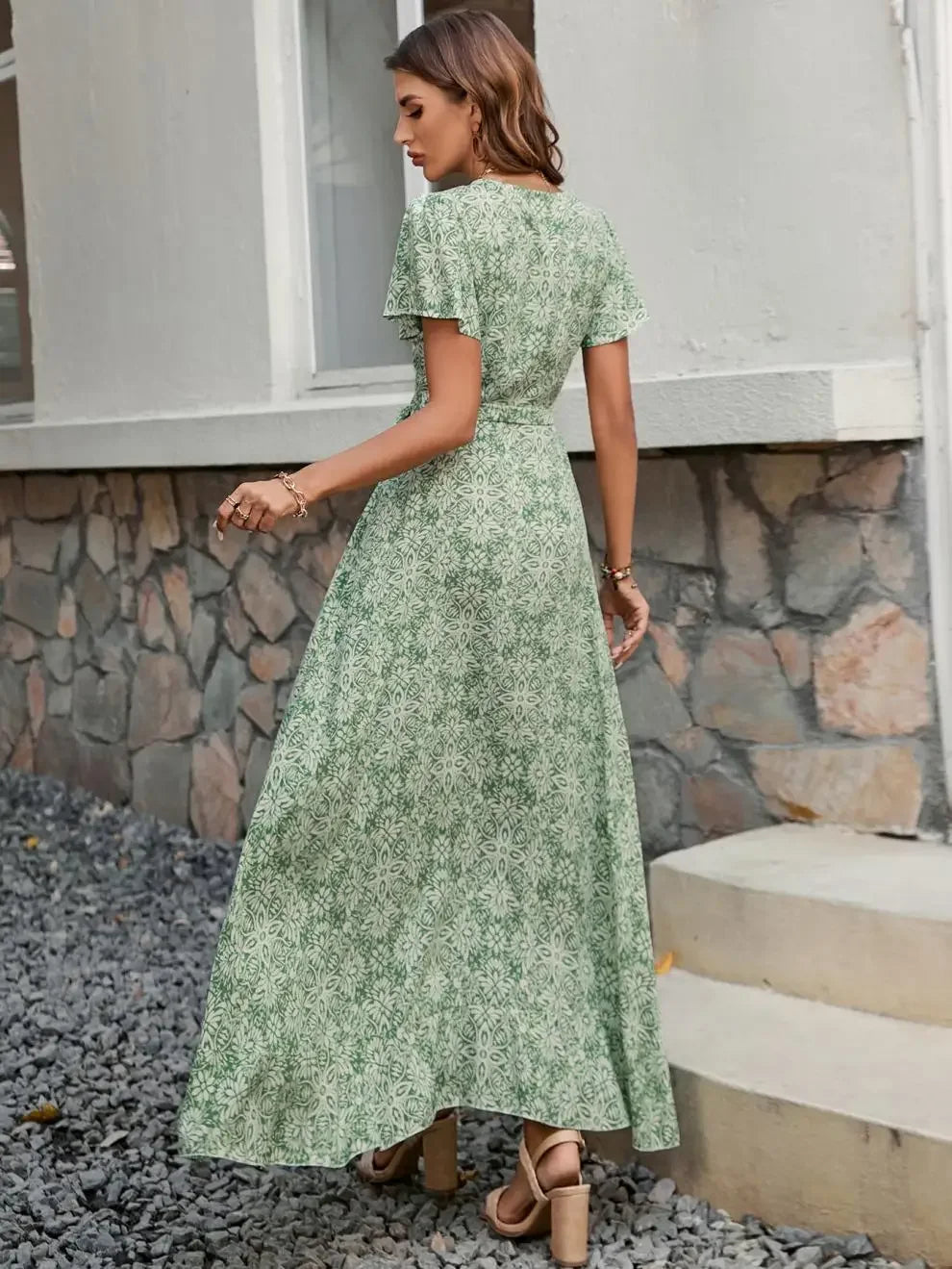 New Summer Women's V-neck Print Short-sleeve One-piece Belted Dress Beach Vacation Style Midi Skirt Regular Waistline