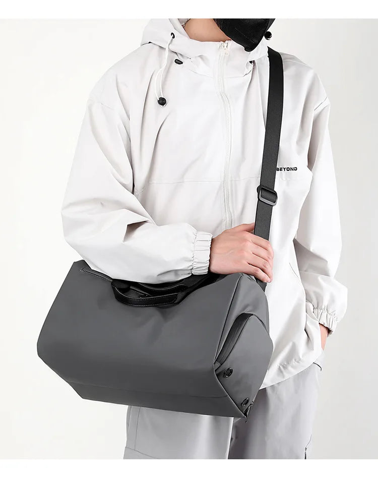 Short Distance Travel Bags Single Shoulder Bags Crossbody Bag Men Leisure Large Capacity Fitness Bag Travel Bags Designer Bag