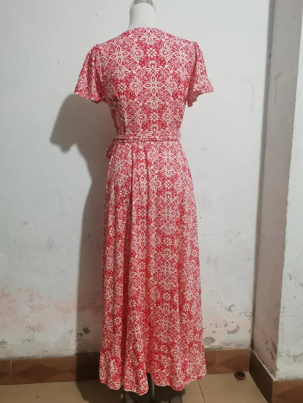 New Summer Women's V-neck Print Short-sleeve One-piece Belted Dress Beach Vacation Style Midi Skirt Regular Waistline