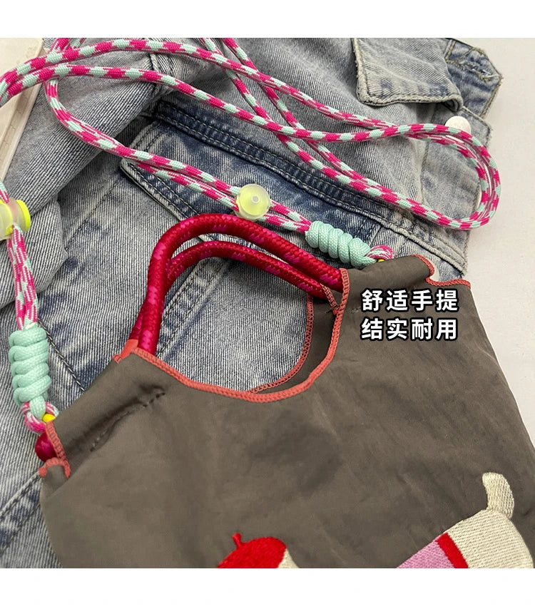 Cartoon embroidered handbag - casual and fashionable, single shoulder bag, lightweight, suitable for commuting, crossbody bag