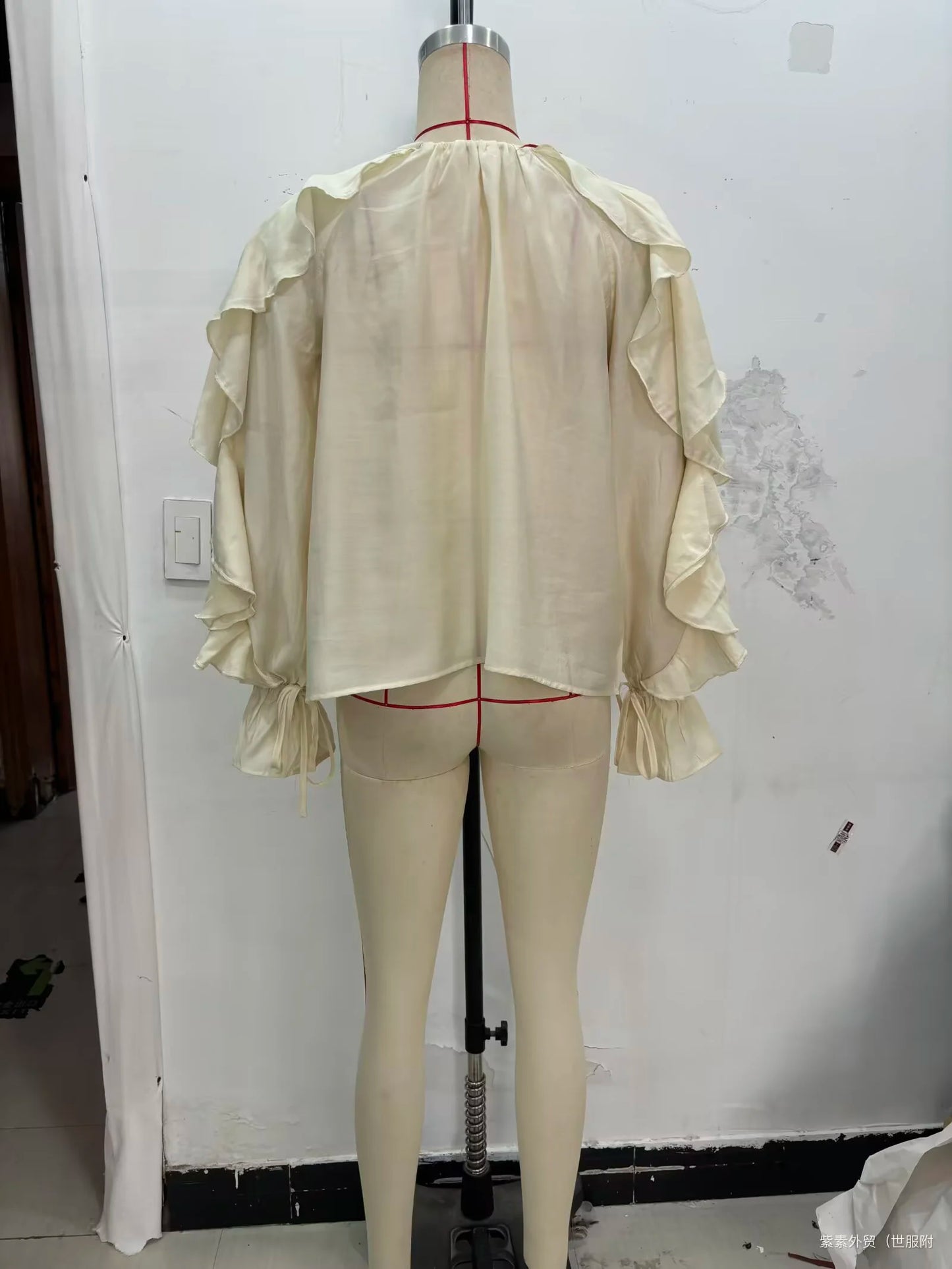 Summer 2025 new women's clothing with European and American style temperament contrasting color ribbon ruffle edge cover shirt