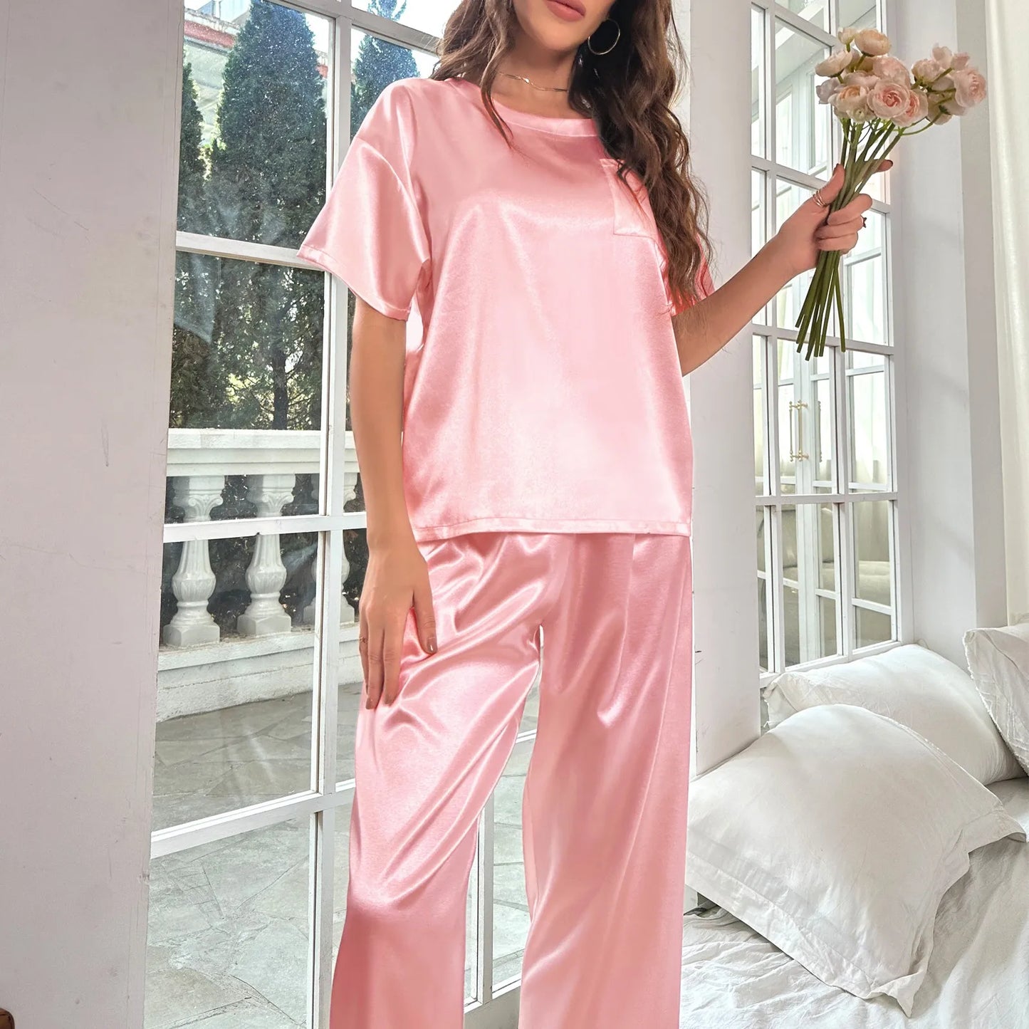 High Quality Casual Ice Silk Loose Pajamas Set Short Sleeved Long Pants Comfortable Pajama Set Daily Home Clothes Pajama Set
