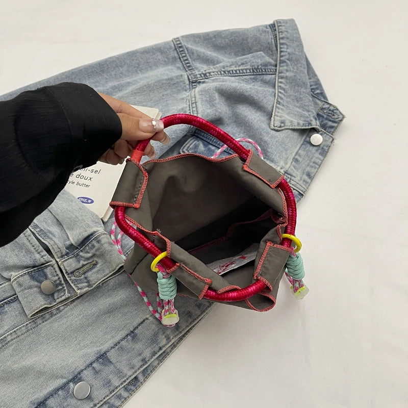 Cartoon embroidered handbag - casual and fashionable, single shoulder bag, lightweight, suitable for commuting, crossbody bag