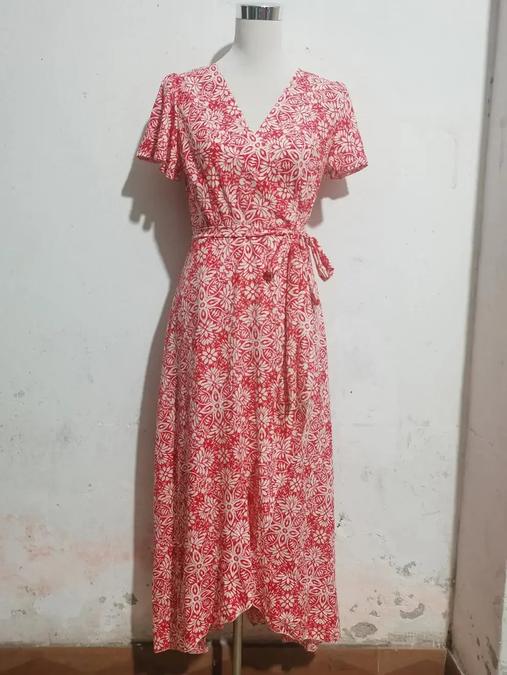 New Summer Women's V-neck Print Short-sleeve One-piece Belted Dress Beach Vacation Style Midi Skirt Regular Waistline