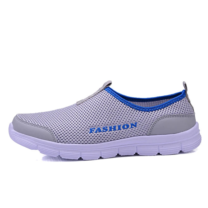 Summer Men Casual Shoes 2019 New Men Flat Sneakers Plus Size 36-46 Mesh Lightweight Breathable Water Slip-on Shoes Mens Loafers