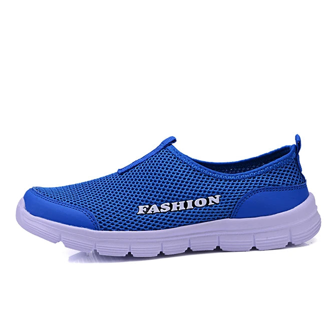 Summer Men Casual Shoes 2019 New Men Flat Sneakers Plus Size 36-46 Mesh Lightweight Breathable Water Slip-on Shoes Mens Loafers