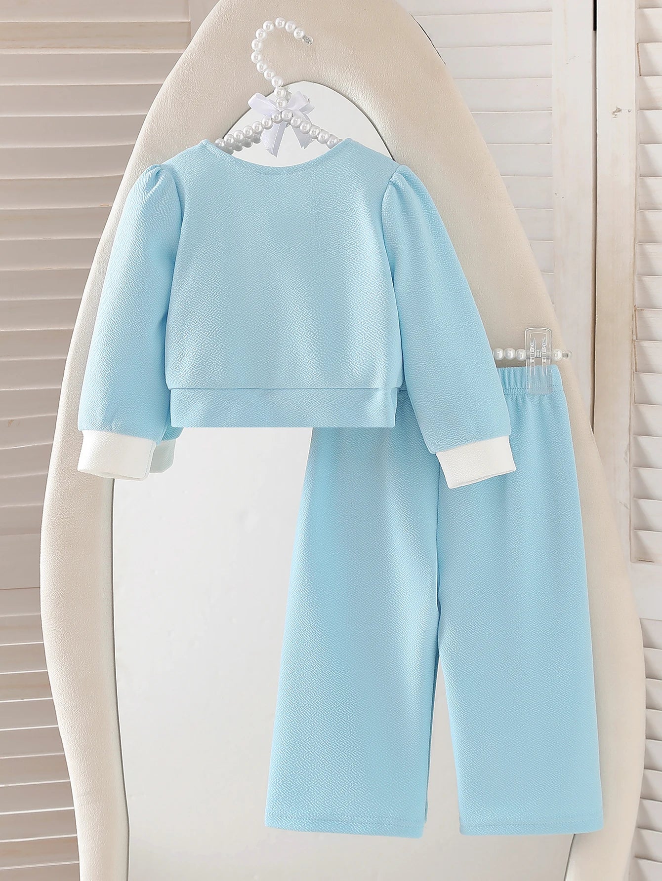Baby girl autumn elegant style two-piece set, light blue small fragrance butterfly bow top, same color pants