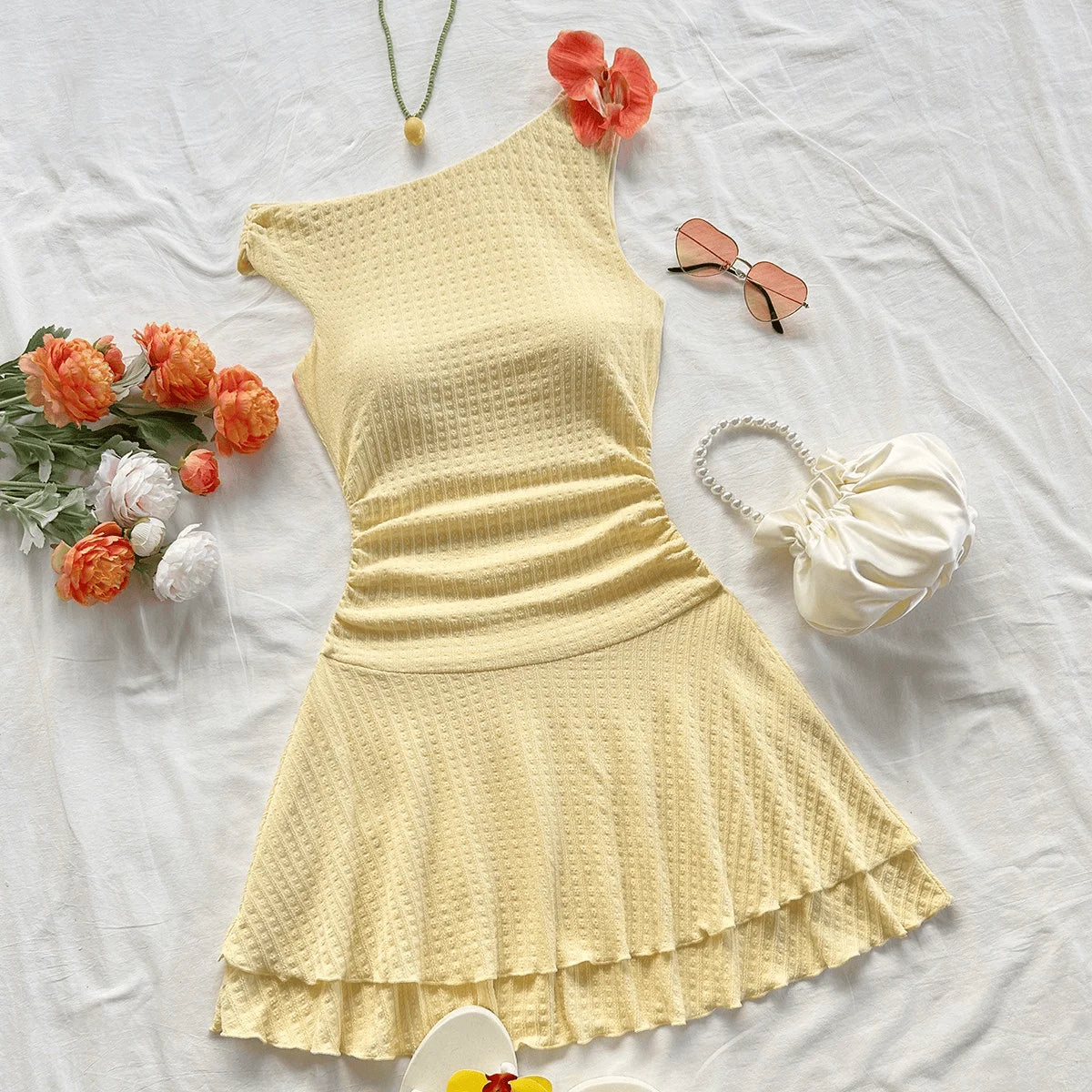 Summer 2025 new women's clothing: Three-dimensional flower pleated decorative texture sleeveless short dress