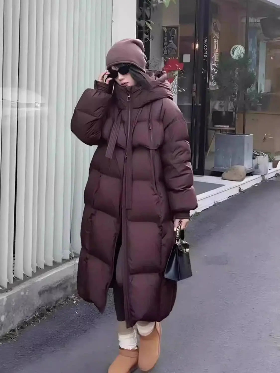 Black Winter Coat 2025 New Women's Thick Cotton Parka Jacket Korean Oversized Loose Hooded Coats Female Casual Long Overcoat