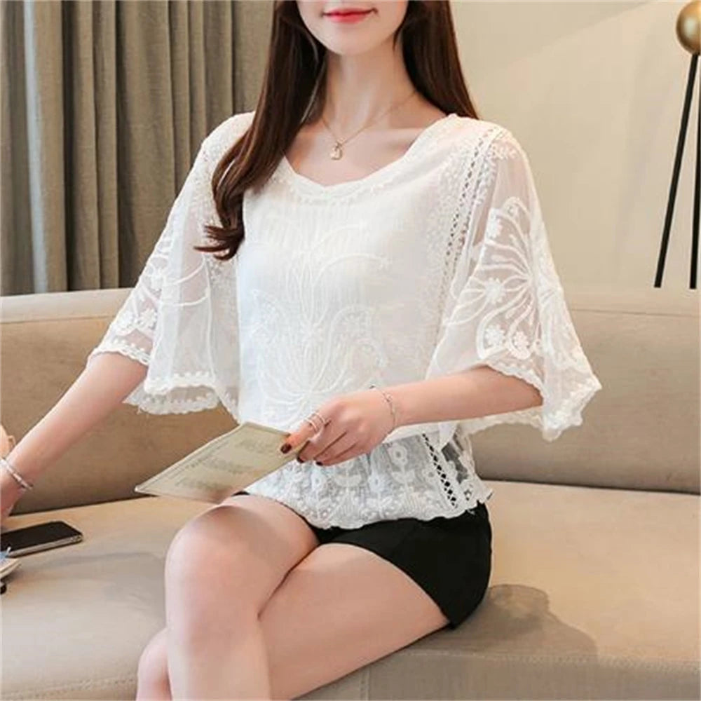 Fashion Women Blouses Spring New Chiffon Blouse Cotton Edge Lace Blouses Shirt Butterfly Flower Women Shirt Tops Blusas Hedging