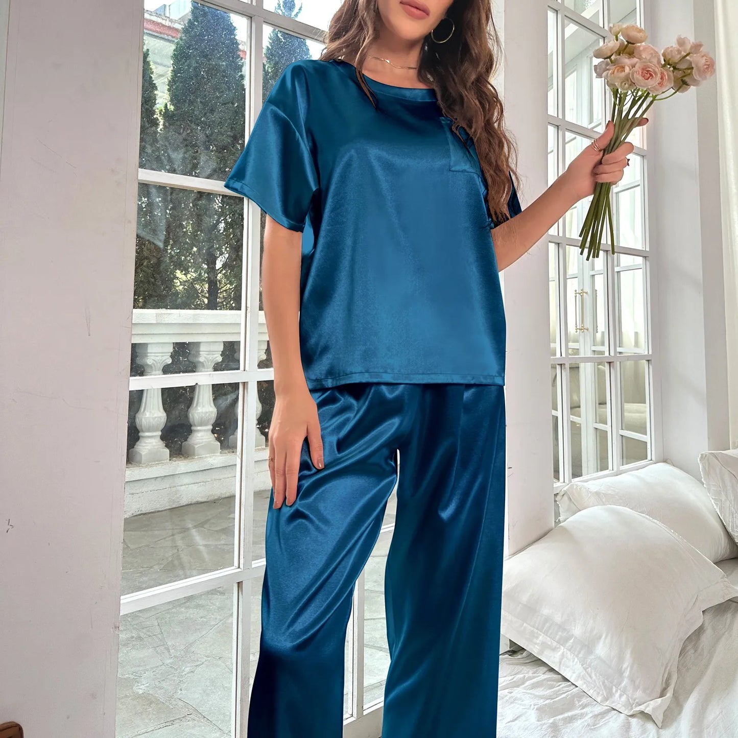 High Quality Casual Ice Silk Loose Pajamas Set Short Sleeved Long Pants Comfortable Pajama Set Daily Home Clothes Pajama Set