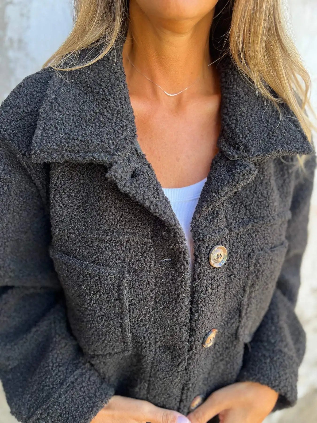 Lamb Wool Coat Women Autumn Winter Outerwear Warm Short Jacket Single Breasted Turn Down Collar Pockets Office Lady Overcoat