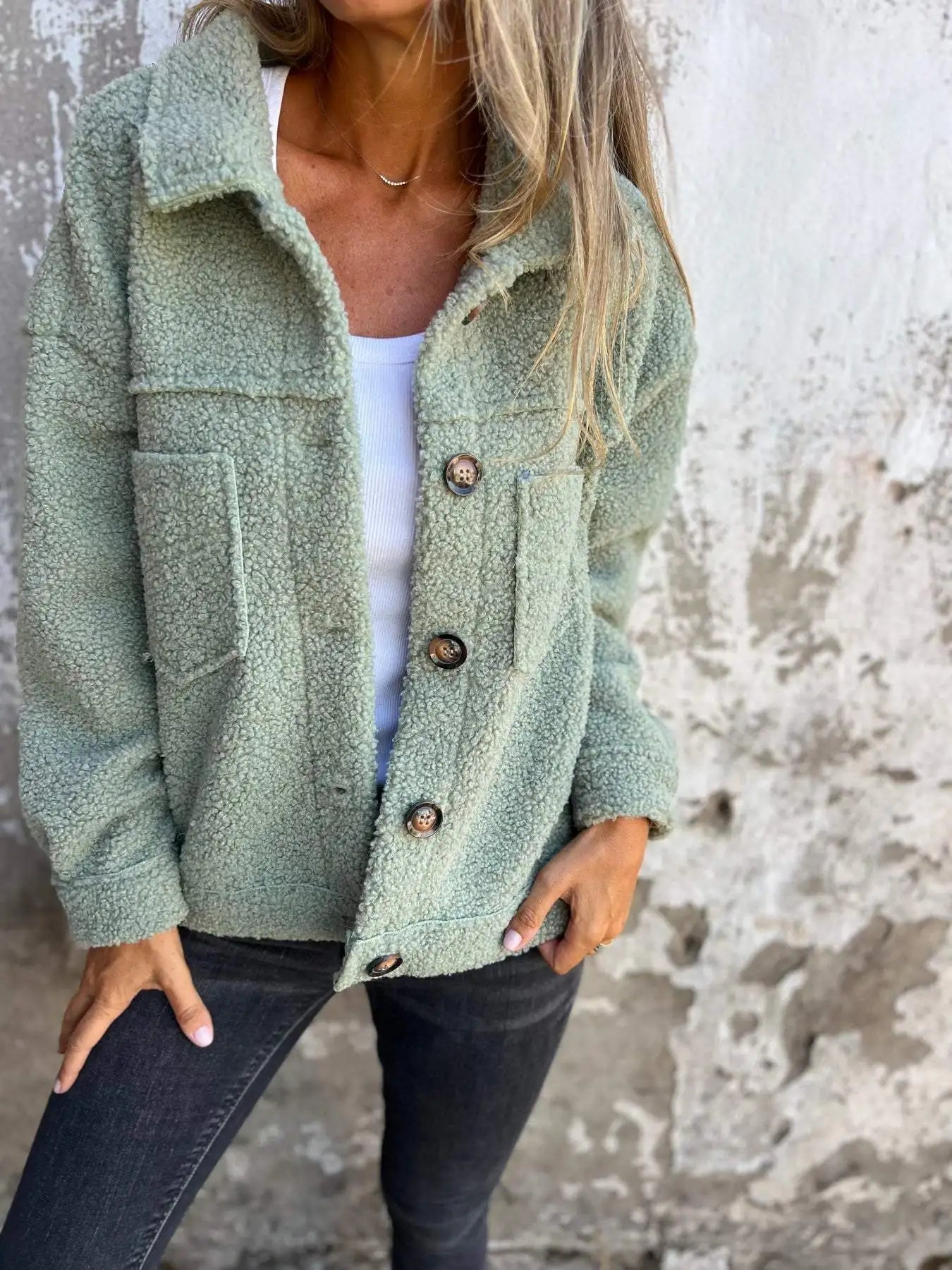 Lamb Wool Coat Women Autumn Winter Outerwear Warm Short Jacket Single Breasted Turn Down Collar Pockets Office Lady Overcoat