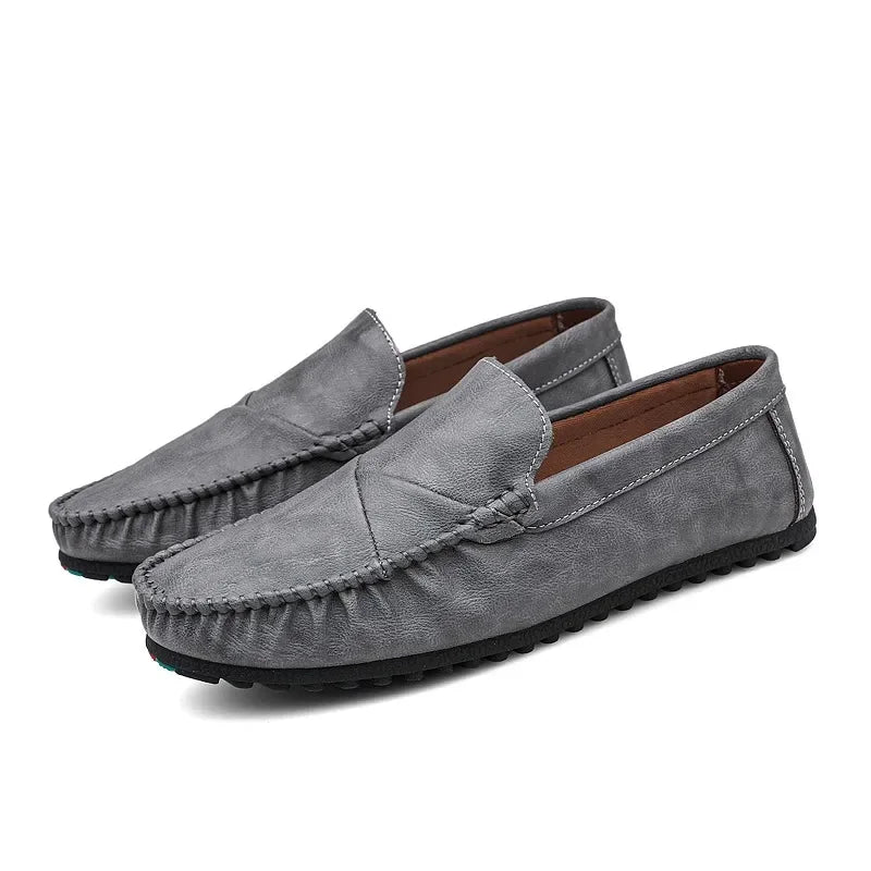 Men Sneakers 2025 New Fashion Driving Shoes Men Loafers Casual Shoes Boat Shoes Walking Casual Loafers Male Sneakers Shoes