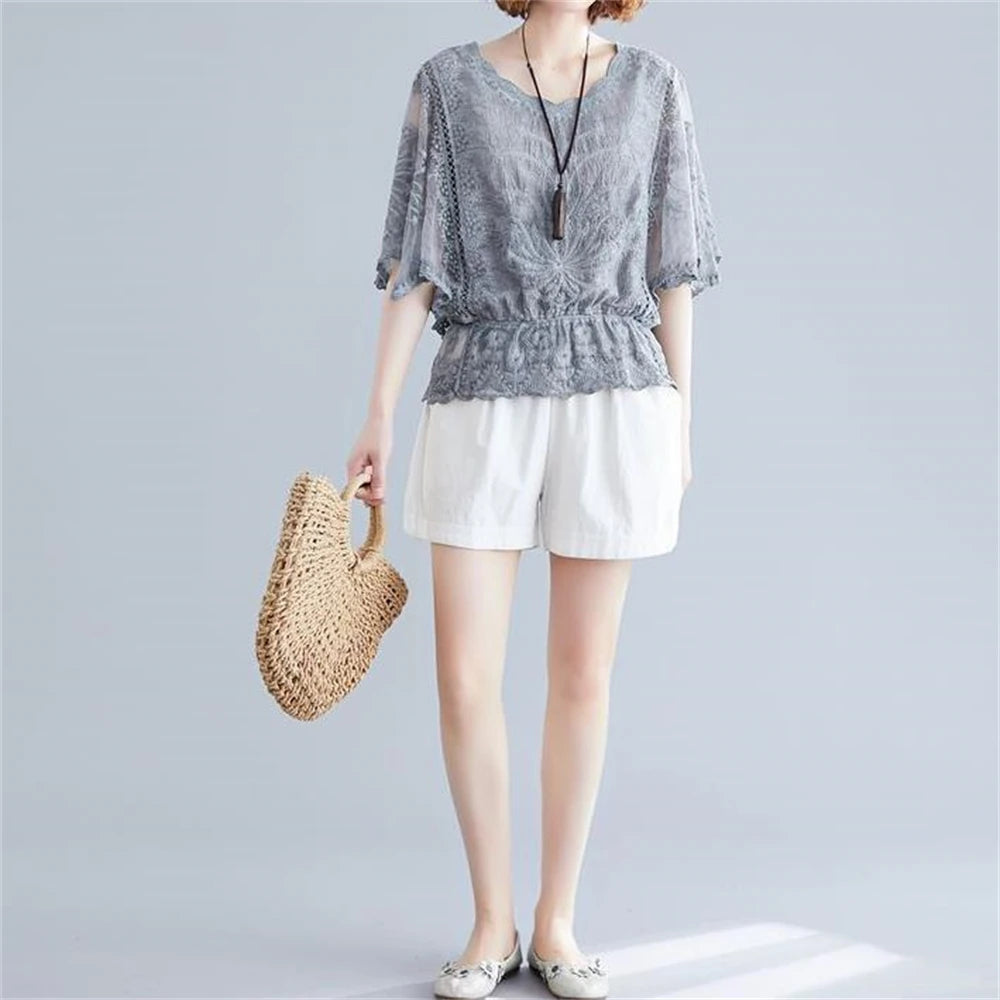 Fashion Women Blouses Spring New Chiffon Blouse Cotton Edge Lace Blouses Shirt Butterfly Flower Women Shirt Tops Blusas Hedging