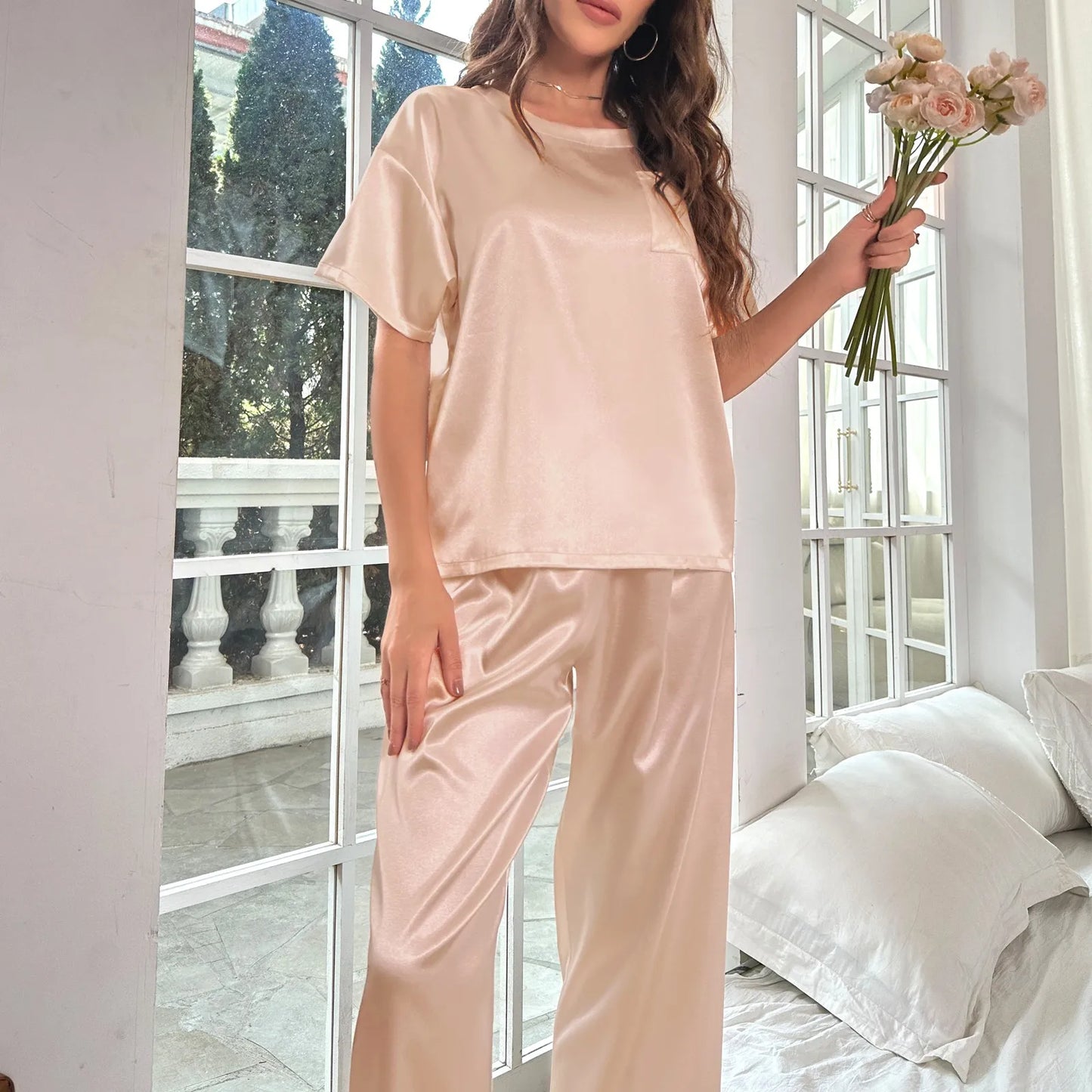 High Quality Casual Ice Silk Loose Pajamas Set Short Sleeved Long Pants Comfortable Pajama Set Daily Home Clothes Pajama Set
