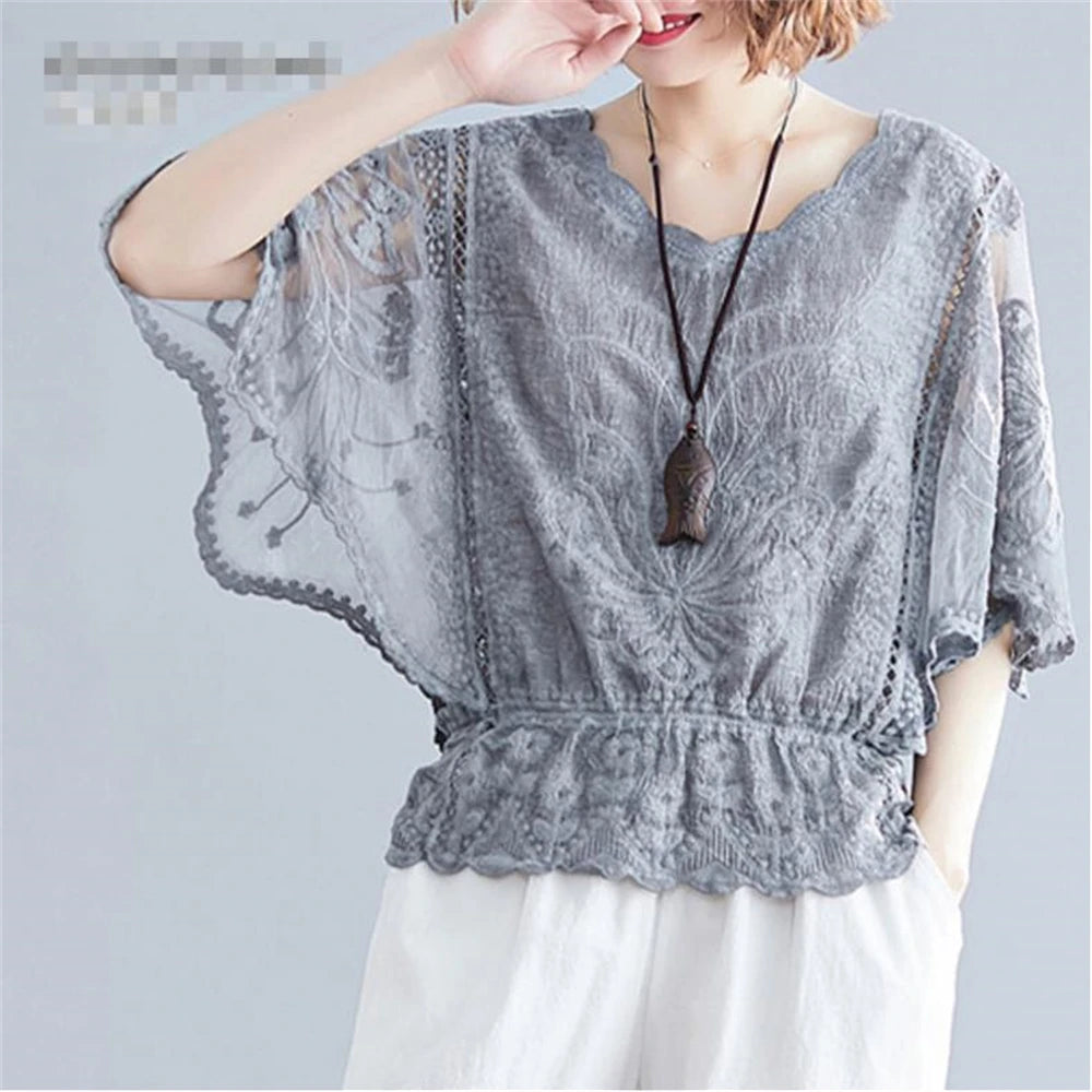 Fashion Women Blouses Spring New Chiffon Blouse Cotton Edge Lace Blouses Shirt Butterfly Flower Women Shirt Tops Blusas Hedging