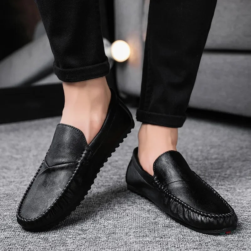 Men Sneakers 2025 New Fashion Driving Shoes Men Loafers Casual Shoes Boat Shoes Walking Casual Loafers Male Sneakers Shoes