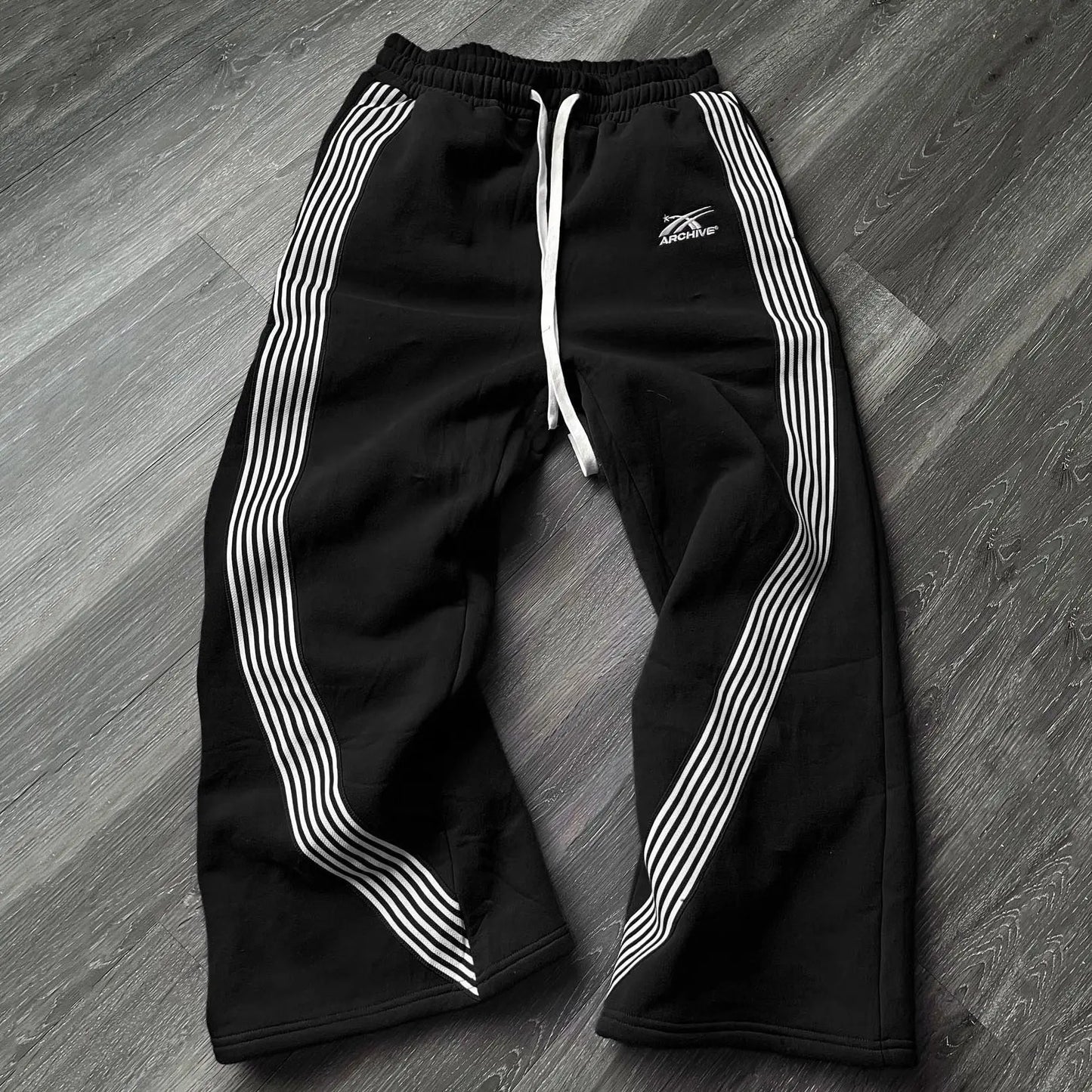 Y2K Retro Straight Pants Tracksuit Streetwear Pants Personalized Pant Leg Zipper Embroidery  Hip Hop Casual Joggers Men Pants