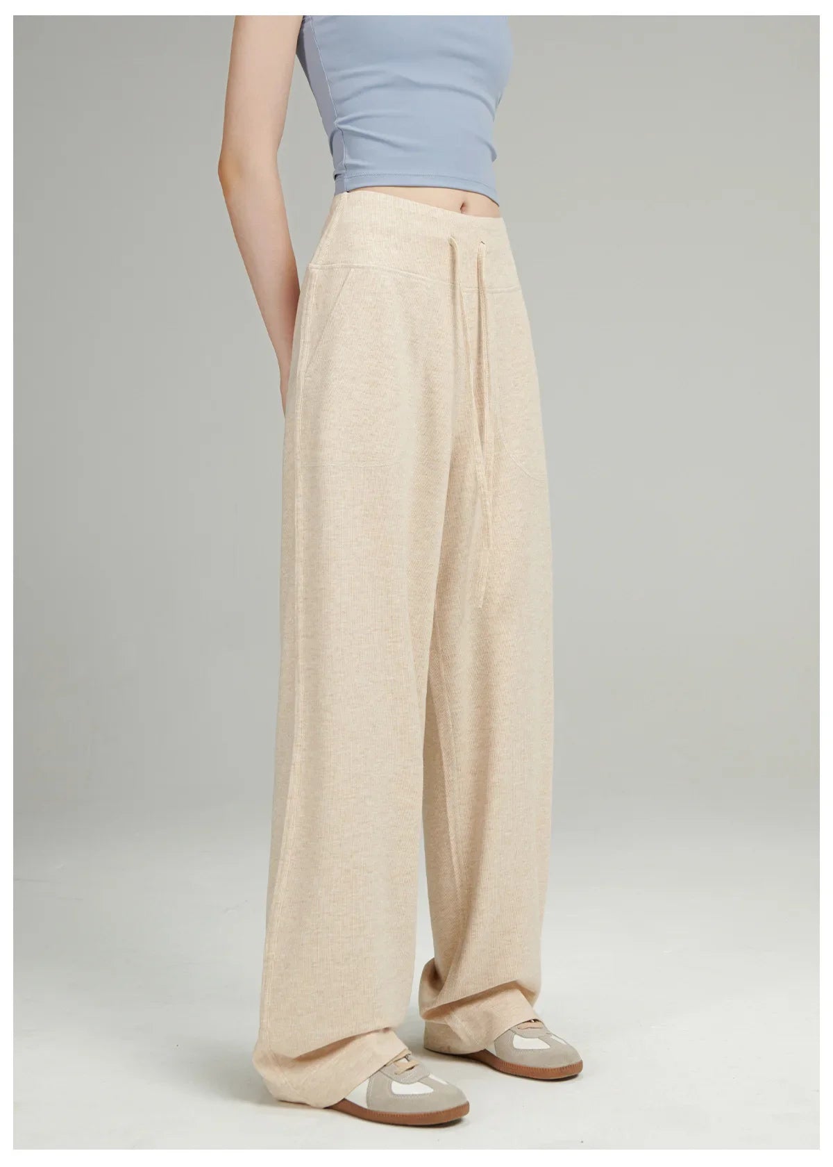 Yoga Pants for Women, Relaxed and Loose-fitting, Comfortable and Comfortable Wide-leg Pants with A Relaxed and Loose Fit.