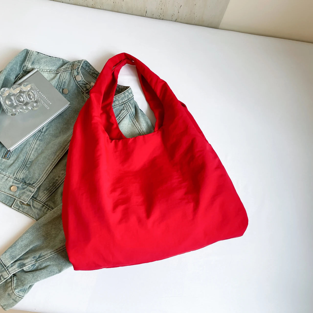 Women handbags. Simple and large-capacity lazy wind relaxation bag Hobo bag commuting bag 2025 early autumn new tide Joker bag