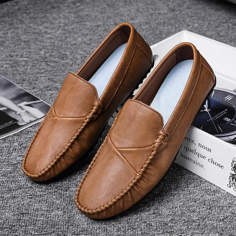 Men Sneakers 2025 New Fashion Driving Shoes Men Loafers Casual Shoes Boat Shoes Walking Casual Loafers Male Sneakers Shoes