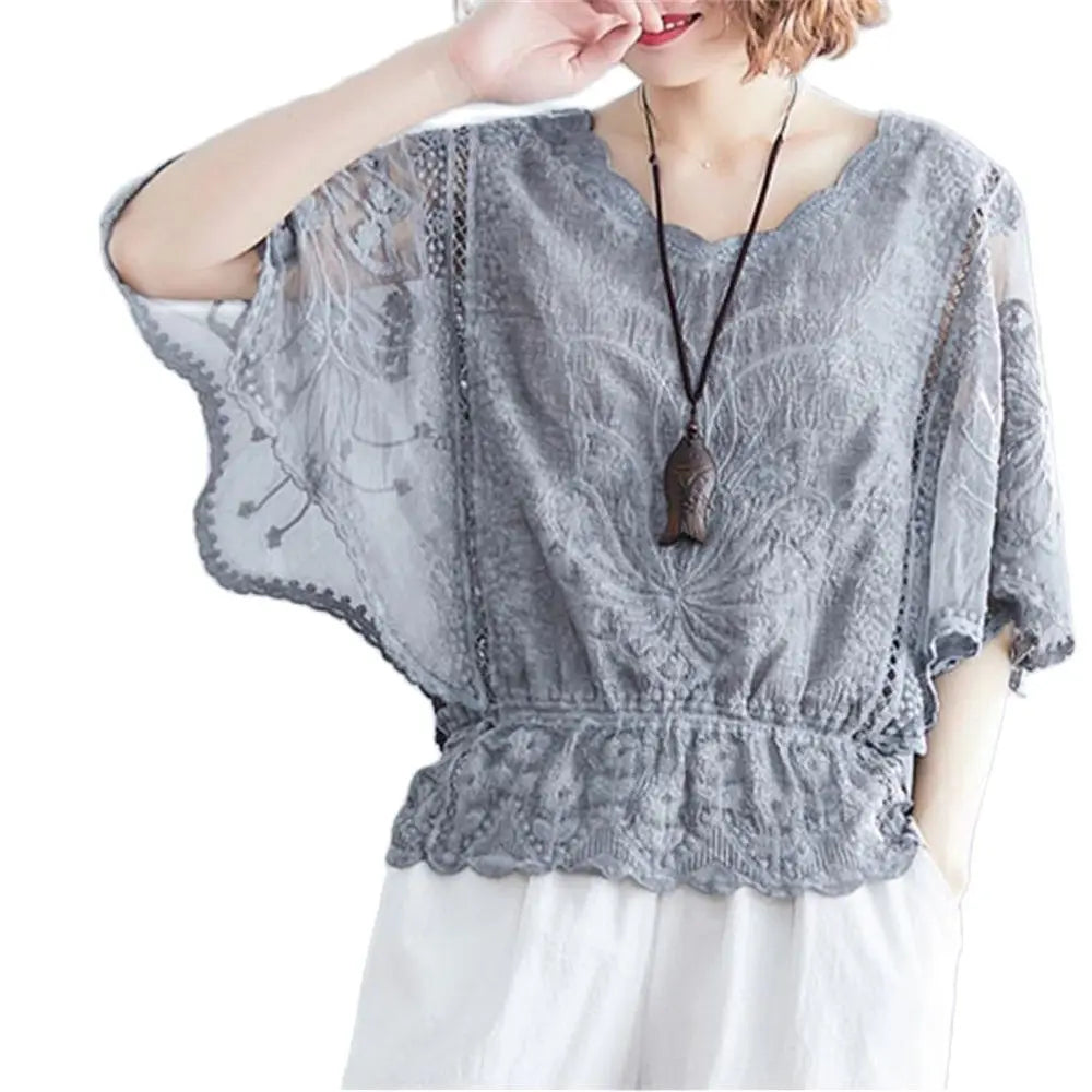 Fashion Women Blouses Spring New Chiffon Blouse Cotton Edge Lace Blouses Shirt Butterfly Flower Women Shirt Tops Blusas Hedging