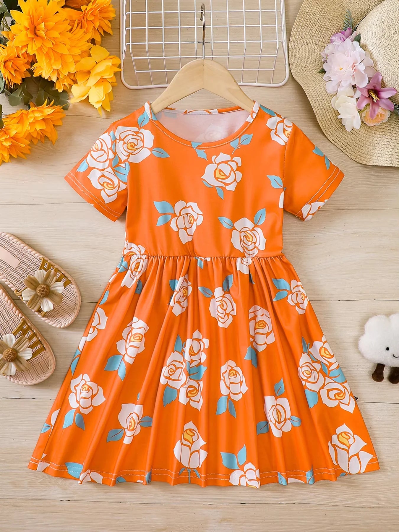 Girls' dress, children's clothing, summer casual dress, lightweight and breathable, suitable for girls aged 4 to 12.