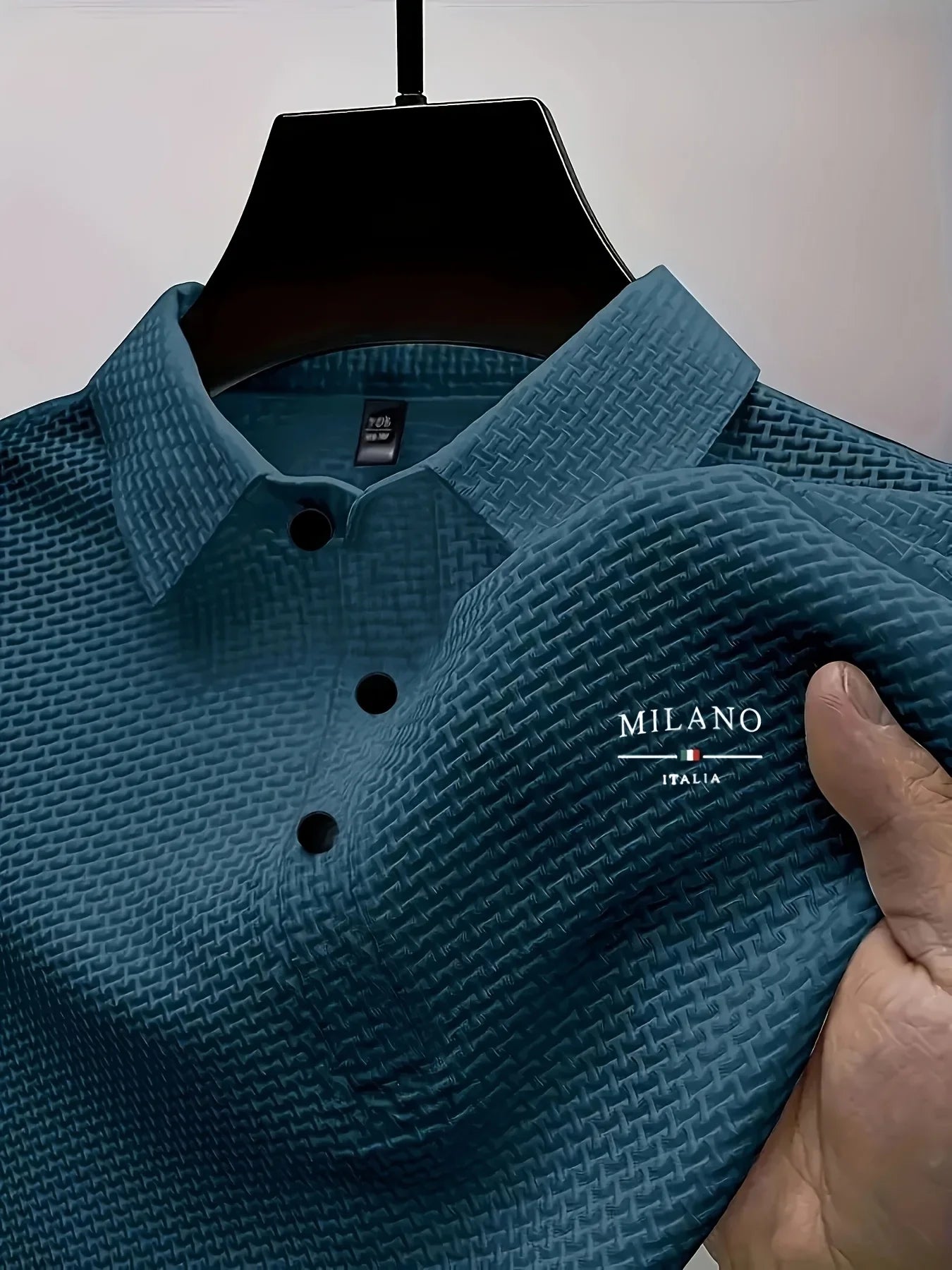 Cool POLO shirts for men's casual wear, with exquisite craftsmanship, with lapel, button closure, in solid color, classic and fa
